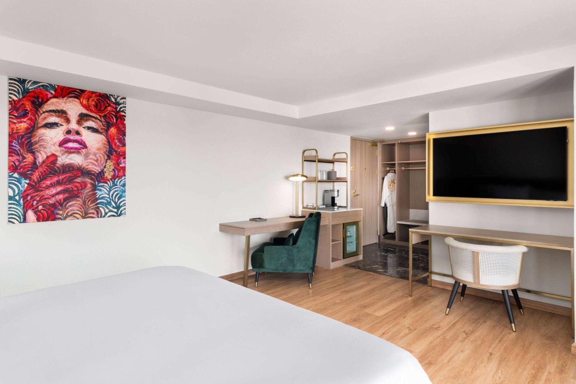 Dolce By Wyndham Hotel