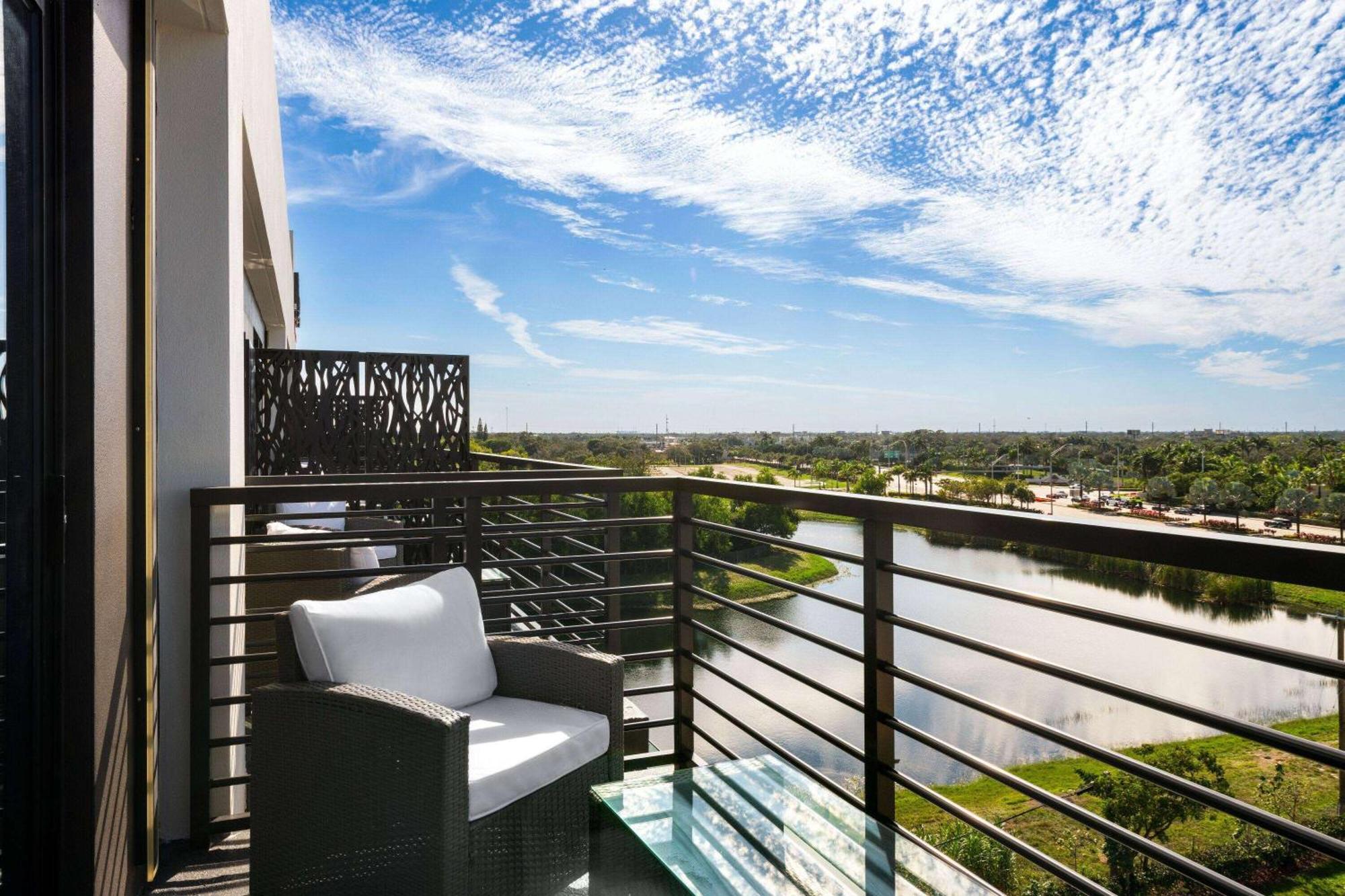 Dolce By Wyndham Hotel
