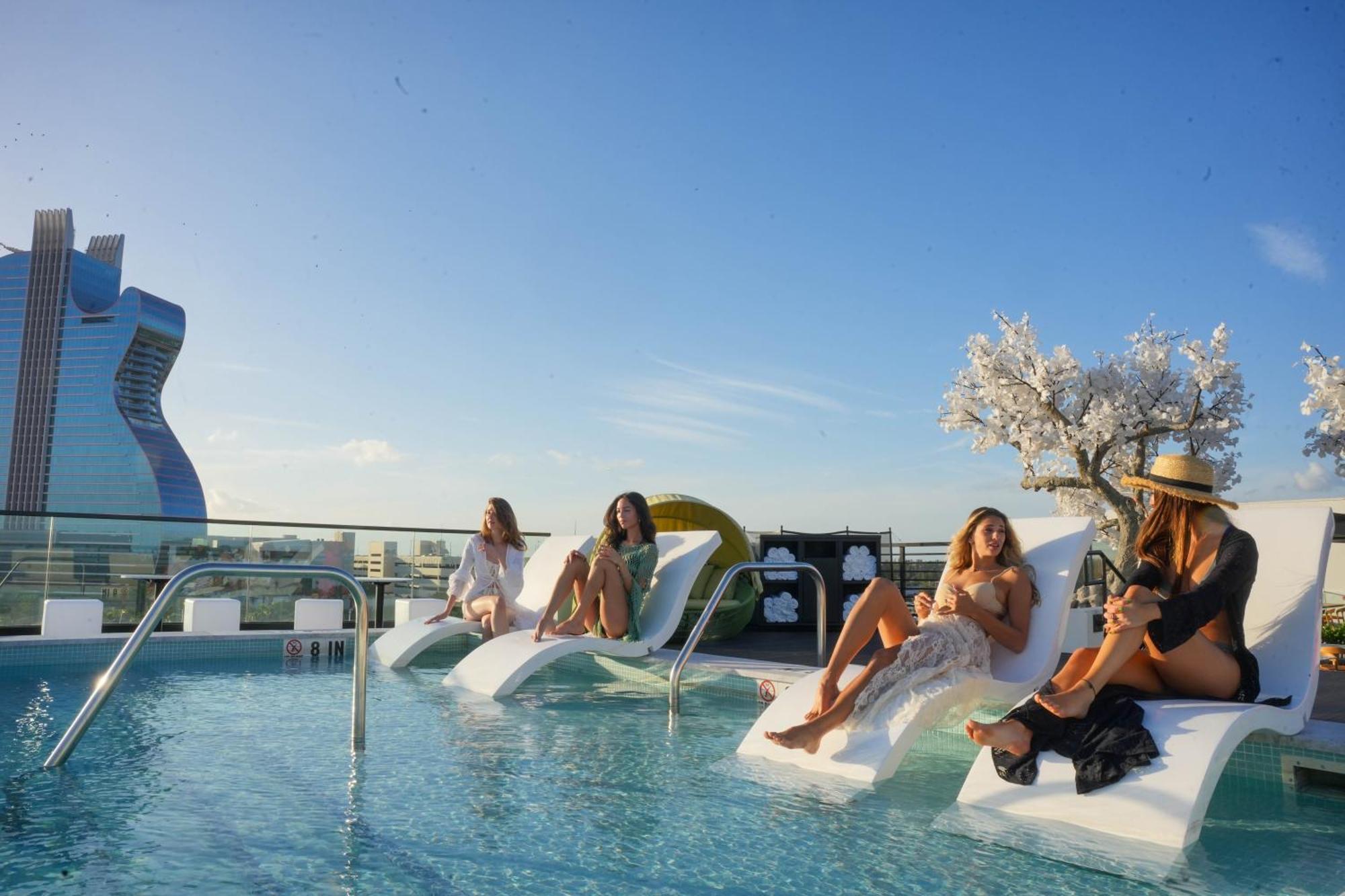 Dolce By Wyndham Hotel Hollywood